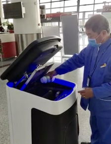 深兰在行动 AI智能洗地机器人入场，开启清洁消毒服务新纪元